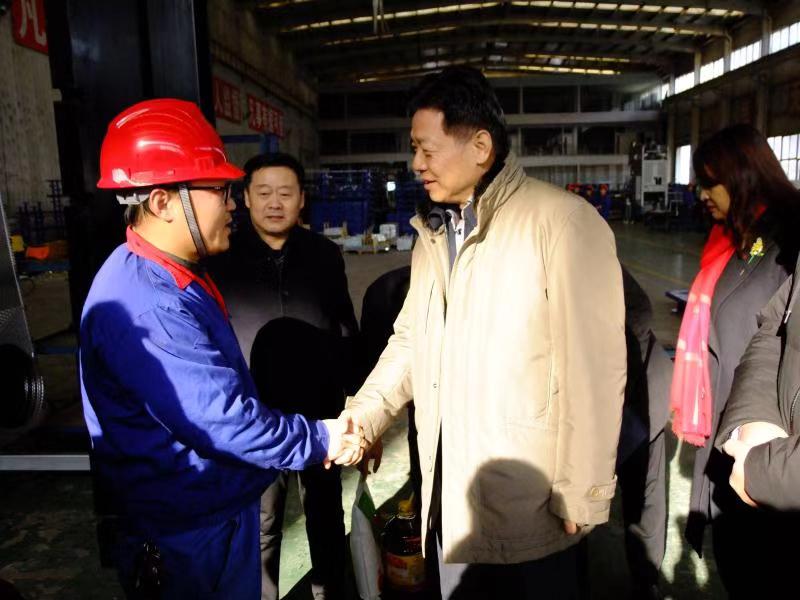 济南市总工会常务副主席傅金峰到江南APP官方网站BANDAO集团走访慰问