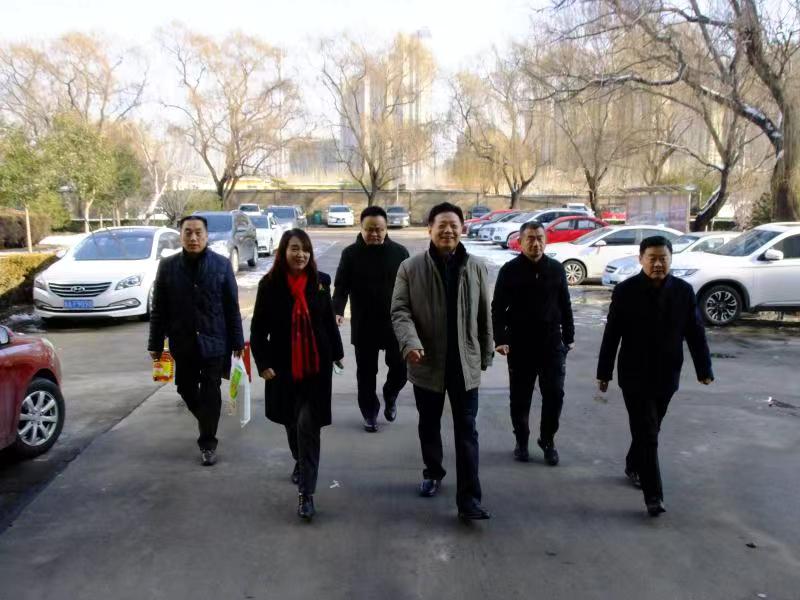 济南市总工会常务副主席傅金峰到江南APP官方网站BANDAO集团走访慰问