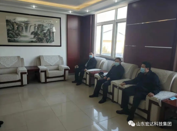 山东江南APP官方网站BANDAO集团副总经理张广义到开发区派出所慰问